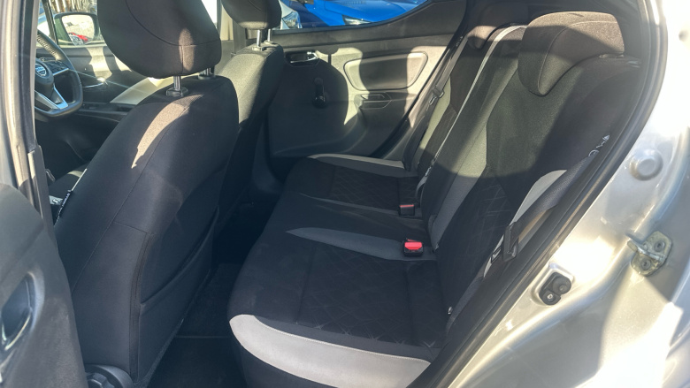 Nissan Micra 0.9 IG-T N-Connecta 5dr Petrol Hatchback